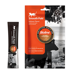 Bioline Natural Feast Smooth Pate Salmon Flavor cat food, 5 x 15g pouches, for healthy skin and easy digestion.